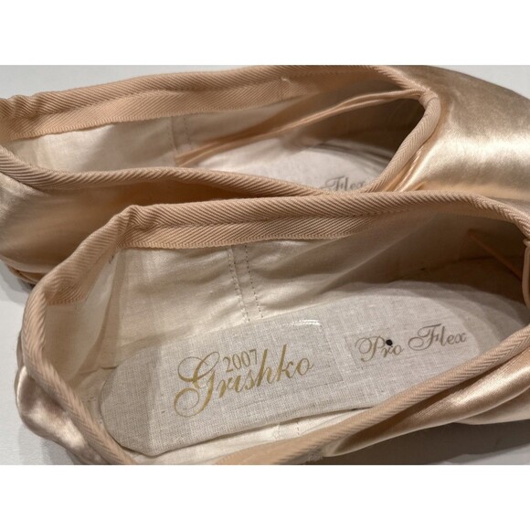 GRISHKO 2007 PRO Flex POINTE Ballet SHOES Women’s Size 7 Width 3X Russia Made - Picture 5 of 8
